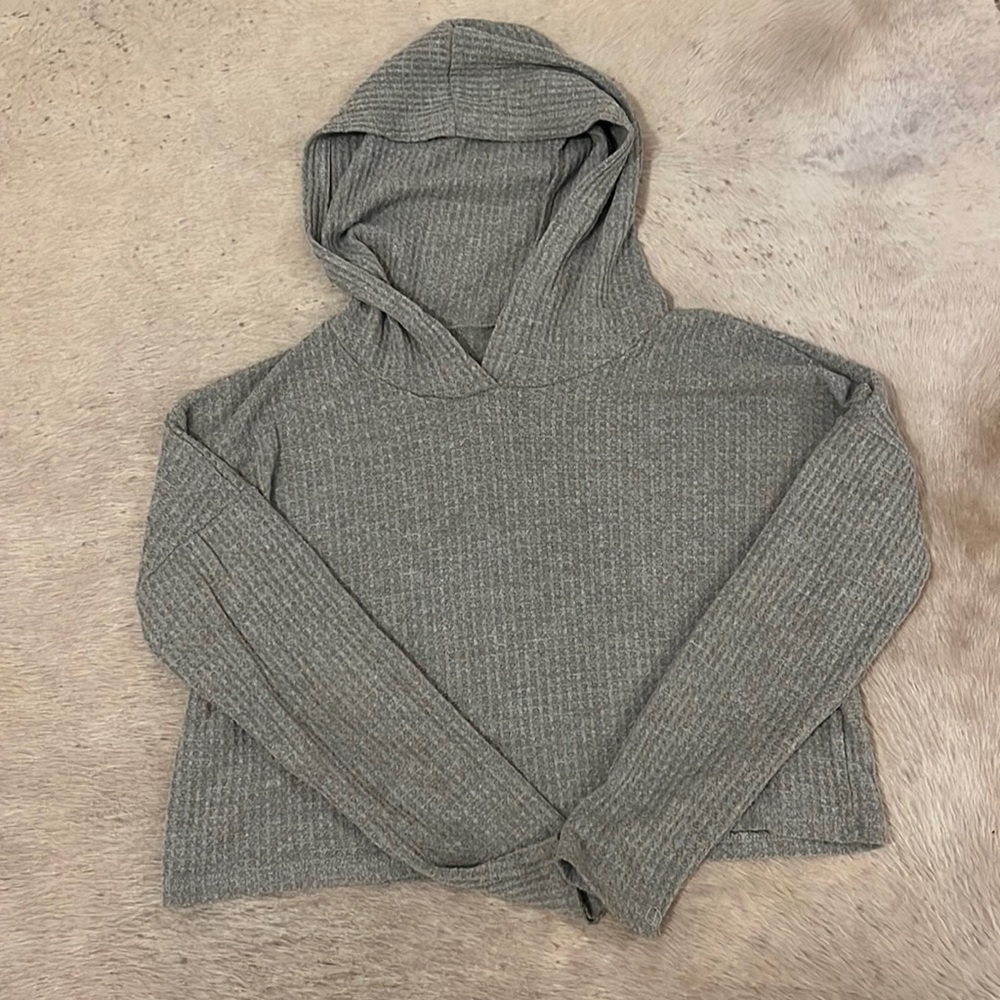 Grey cropped hoodie from paper crane.